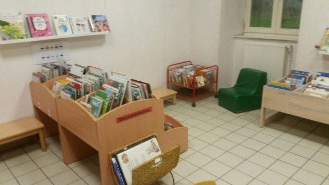 salle lecture enfants bibliothèque de Saillans